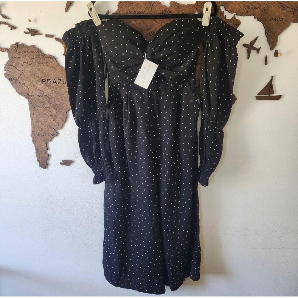 NWT Ivory & Chain Black & White Polka Dot Off Shoulder Jumpsuit Puff Sleeves 10